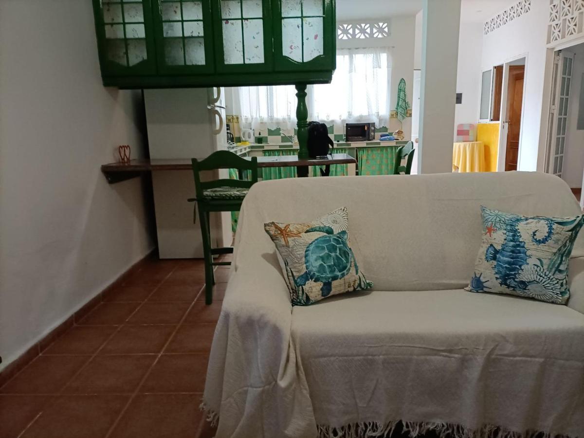Habitacion Matrimonial En Un Bajo Bano Compartido Areas Compartidas Abades  Exteriör bild