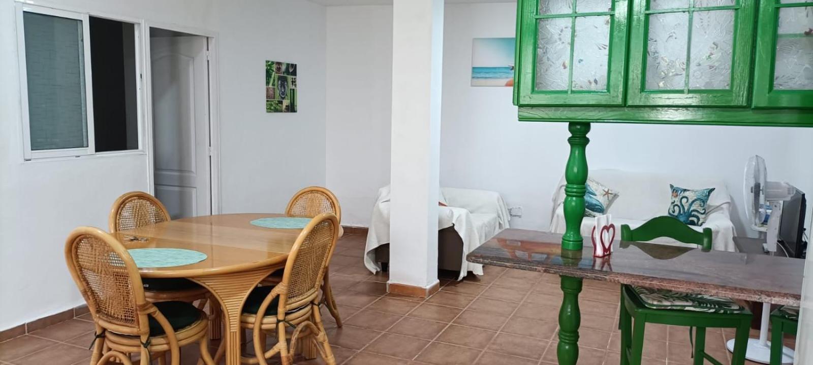 Habitacion Matrimonial En Un Bajo Bano Compartido Areas Compartidas Abades  Exteriör bild