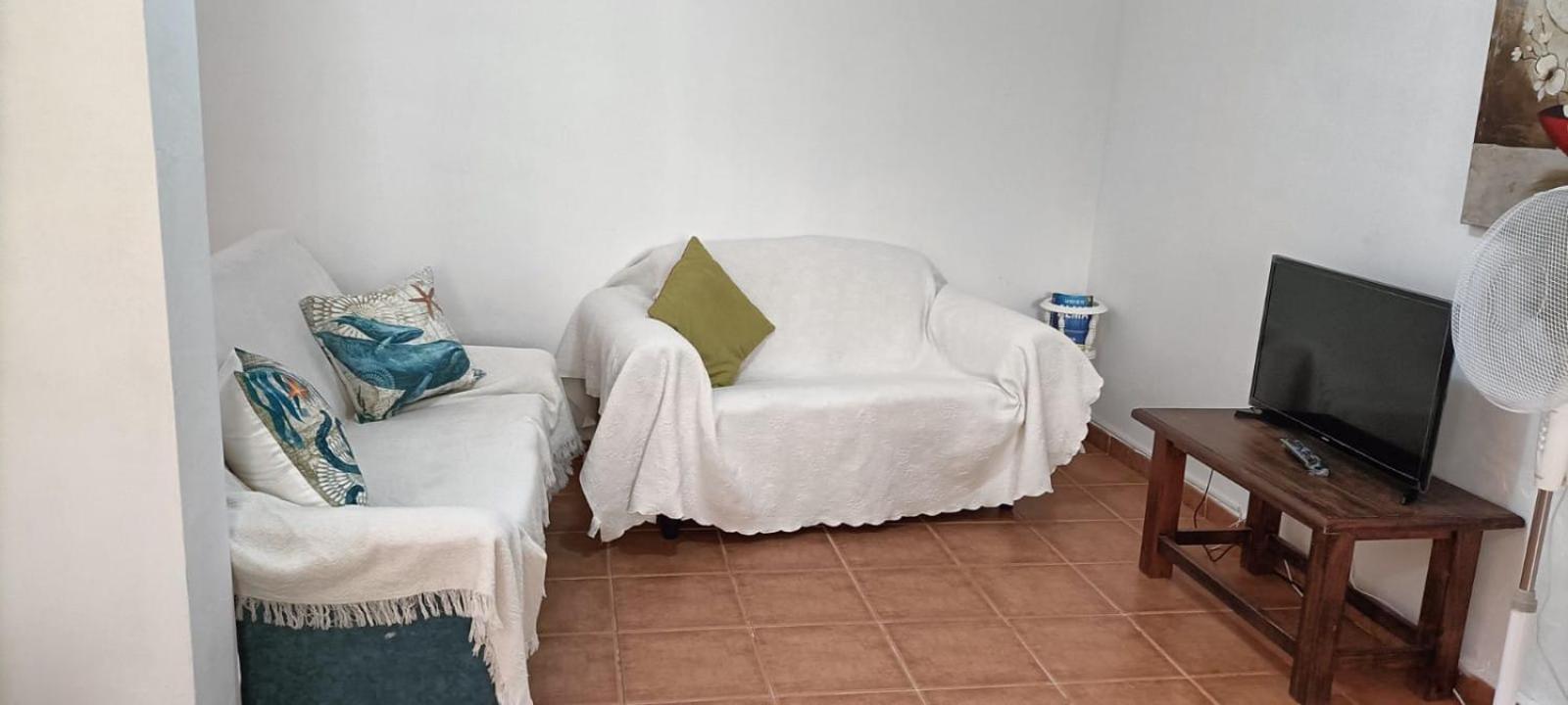 Habitacion Matrimonial En Un Bajo Bano Compartido Areas Compartidas Abades  Exteriör bild